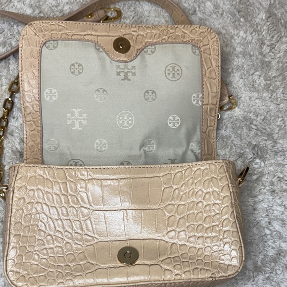 Tory Burch Like New TanCroc-Embossed Tan Crossbody Bag - Picture 10 of 11